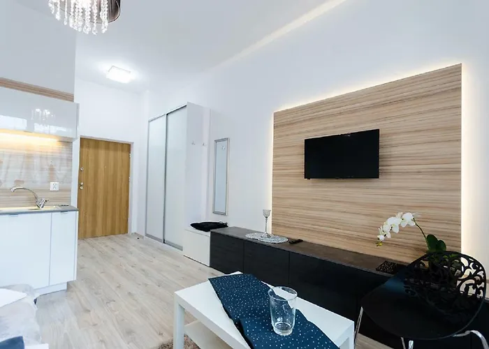 Venice Apartments/Old Town